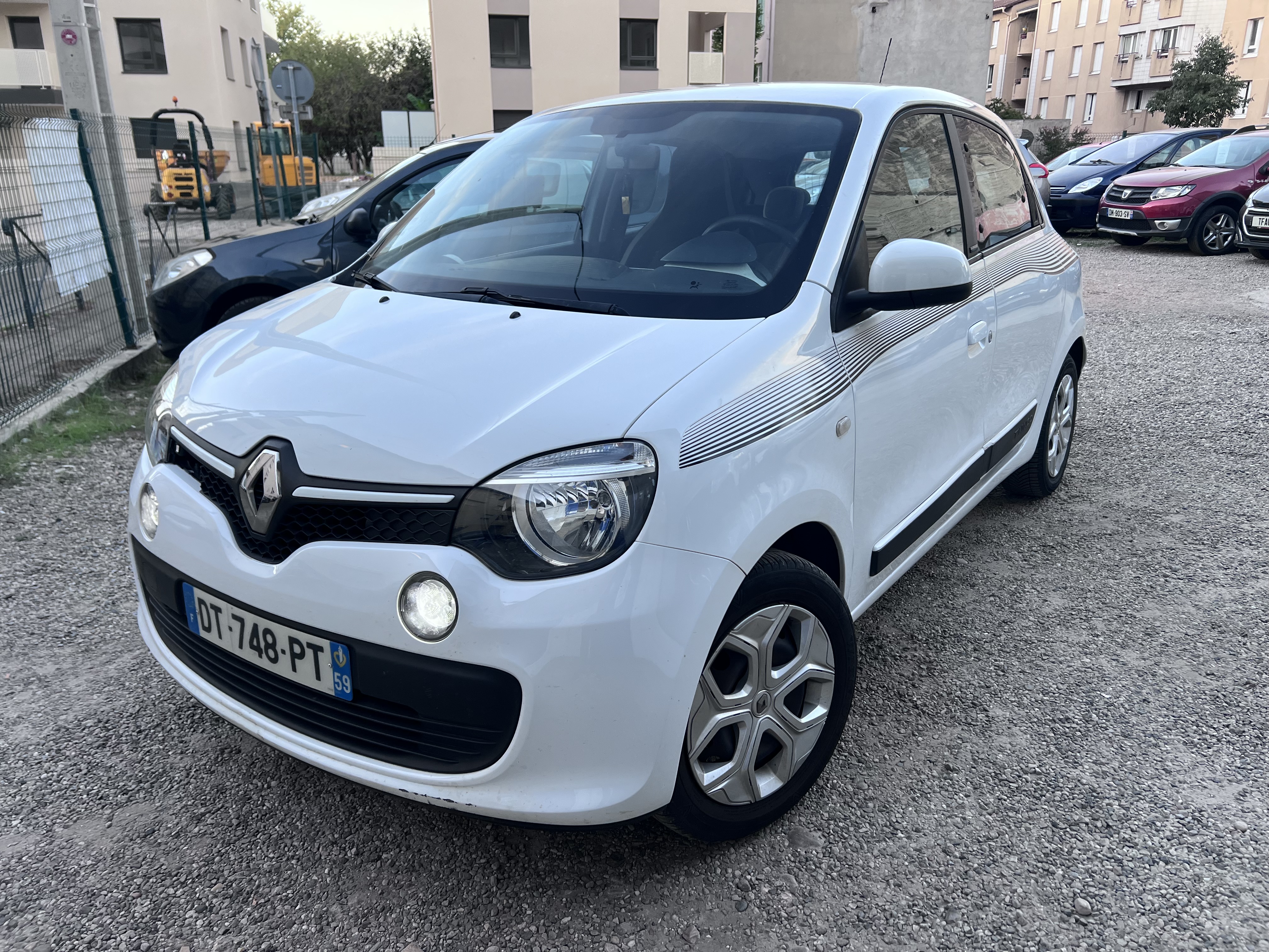 RENAULT TWINGO photo 1